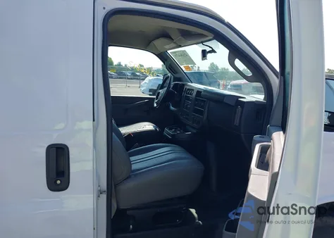 2017 Chevrolet Express 3500 Work Van from USA, damaged, VIN 1GCZGHFG4H1337704